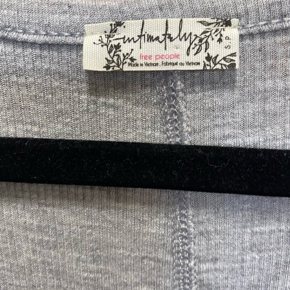 Free People V-Neck Grey Jersey Top - Picture 2 of 4